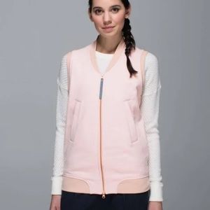 Lululemon Departure vest size 10 new without tags